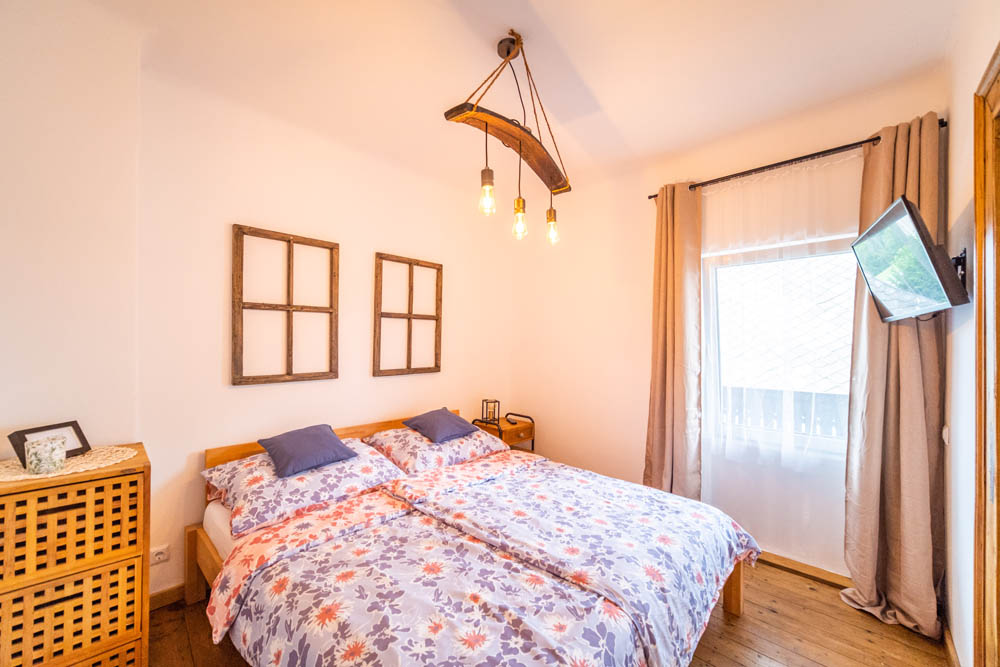 placeholder image-sq