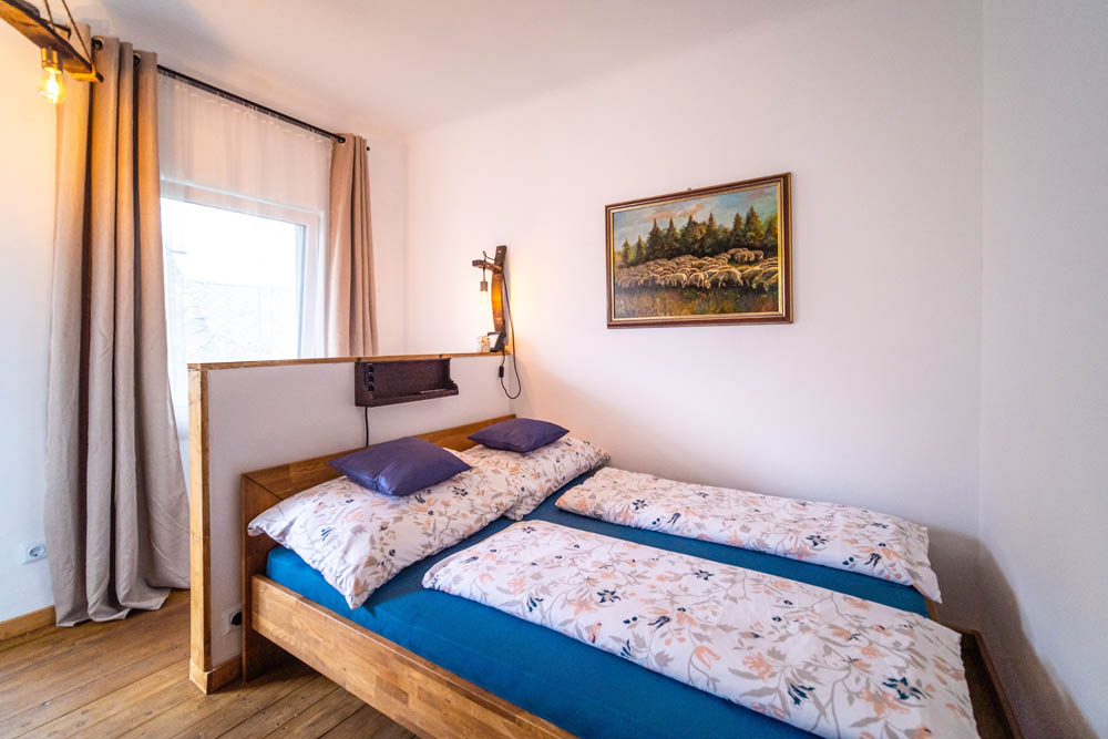 placeholder image-sq